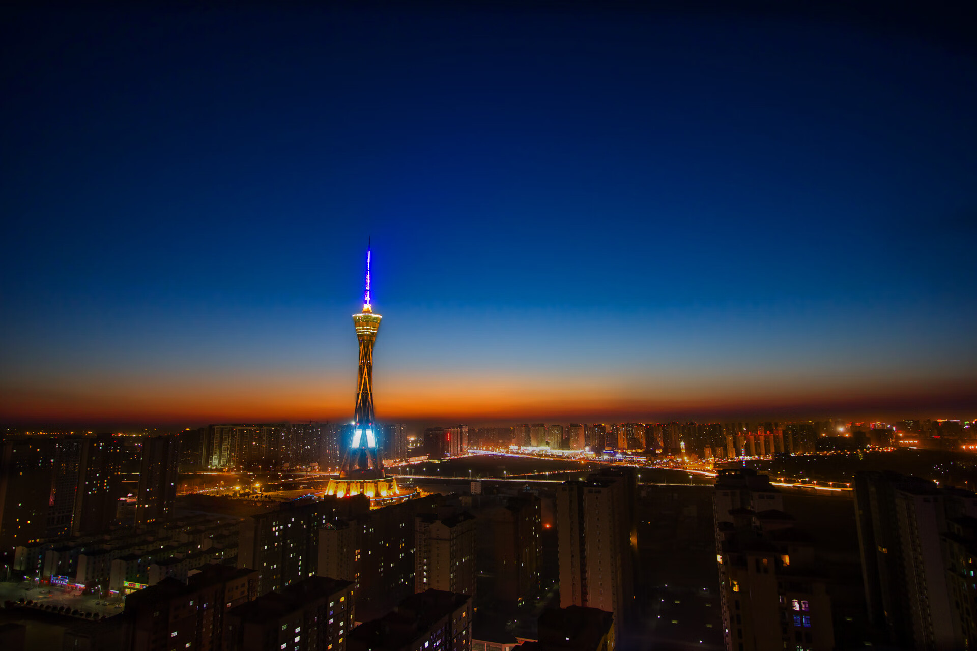 九游网页版官网-科技革新：虚拟训练、智能传感设备让球员飞跃提升，虚拟训练技术