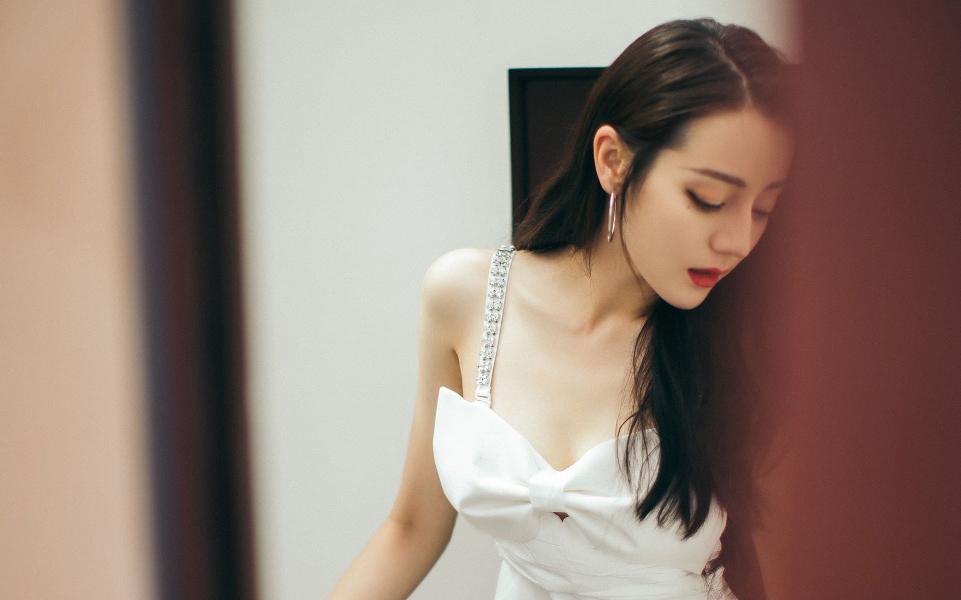 西班牙训练细节曝光,技战术高度执行,西班牙战术图解